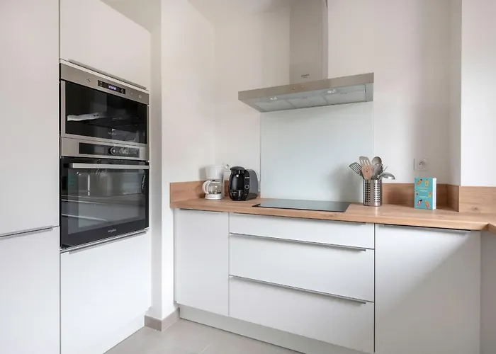 Moderne Pour 4 Situe A 아파트 *