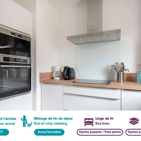 Moderne Pour 4 Situé à Apartamento *